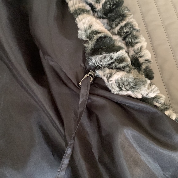 Vest / cardigan/ jacket New faux fur - Picture 5 of 10